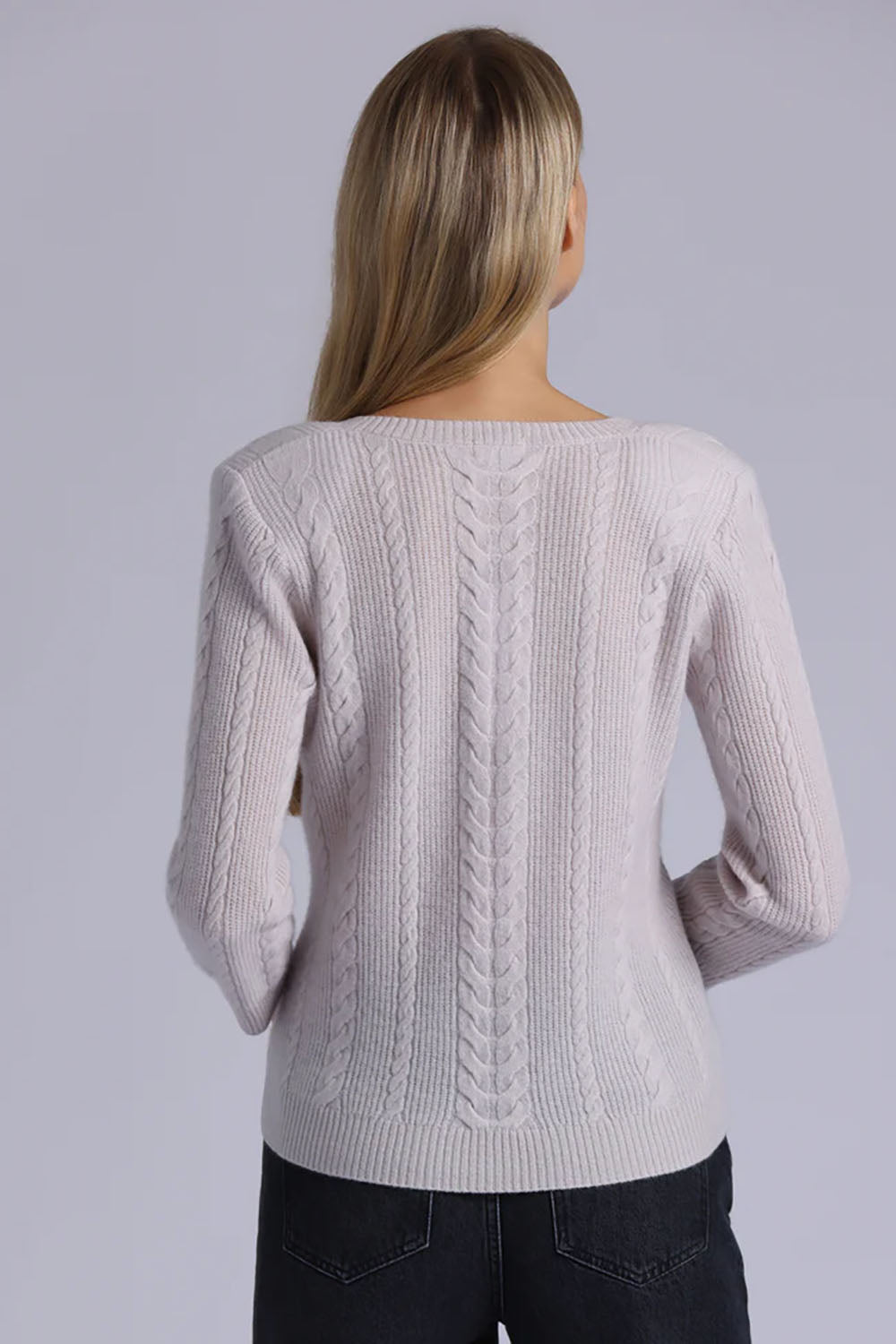 Cashmere Novelty Cable V Neck in Fog