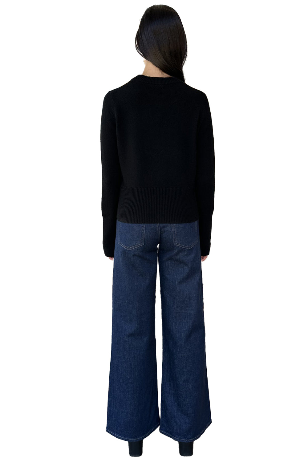 Cropped Boxy Crew w/ Slits in Black