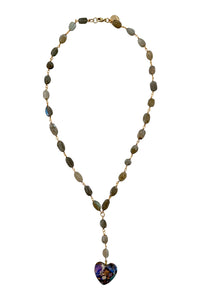 Necklace with labradorite chain with carved agate heart pendant