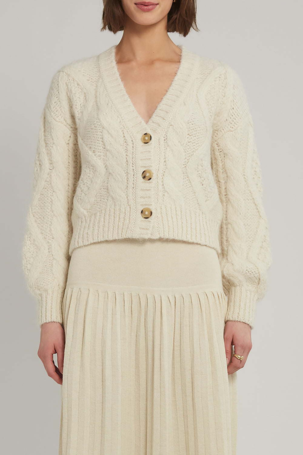 Tara Cardi in Ivory