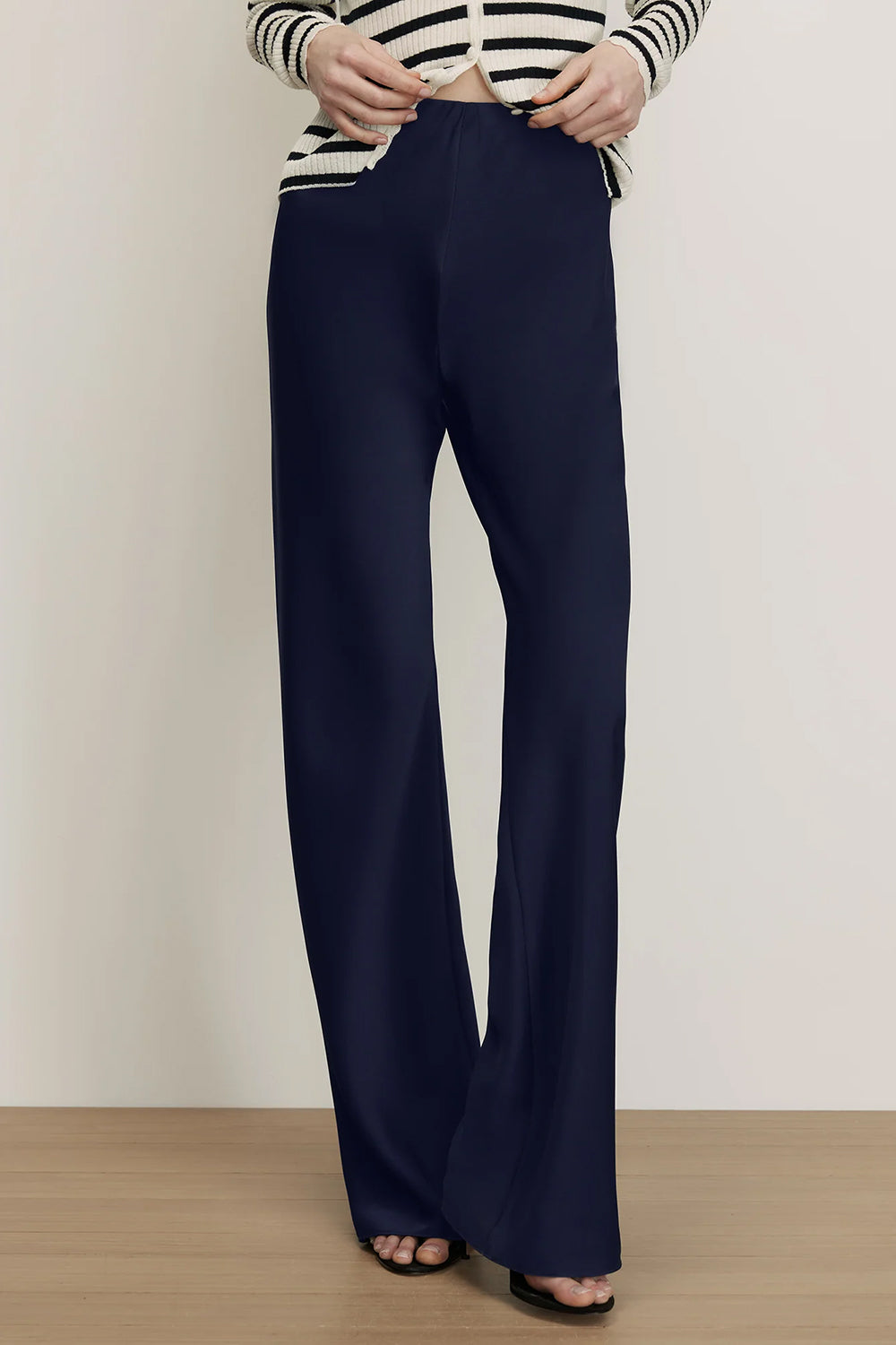 Braddock Wide-Leg Pant in Navy