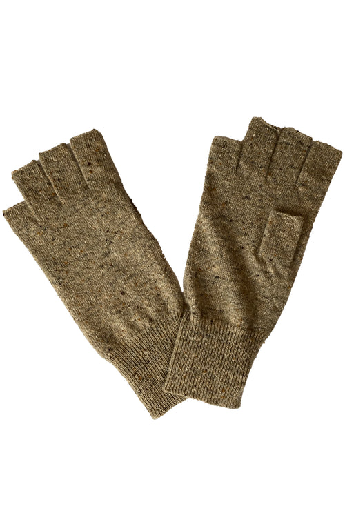 Fingerless Gloves in Gravel