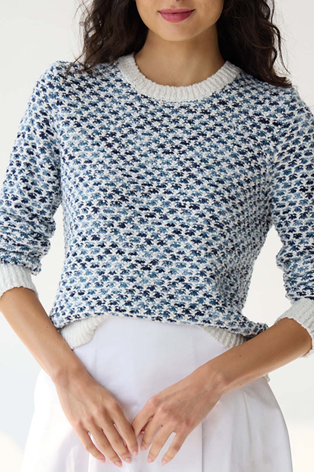 Space Dye Stitchery Crew in White Blue