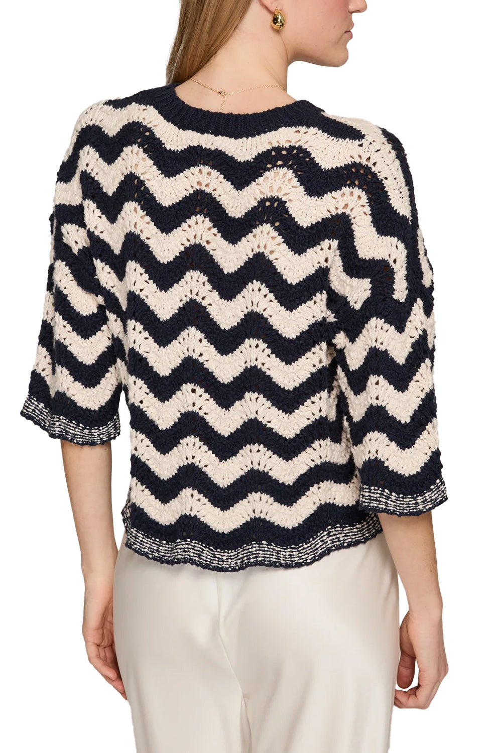 Zig Zag Stitch Short Sleeve Crew W/ Scallop Edge in Navy Sand