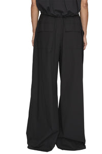 James Pant in Black