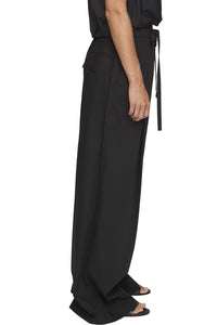James Pant in Black