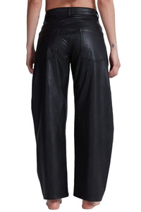 Twisted Barrel in Vegan Leather Black
