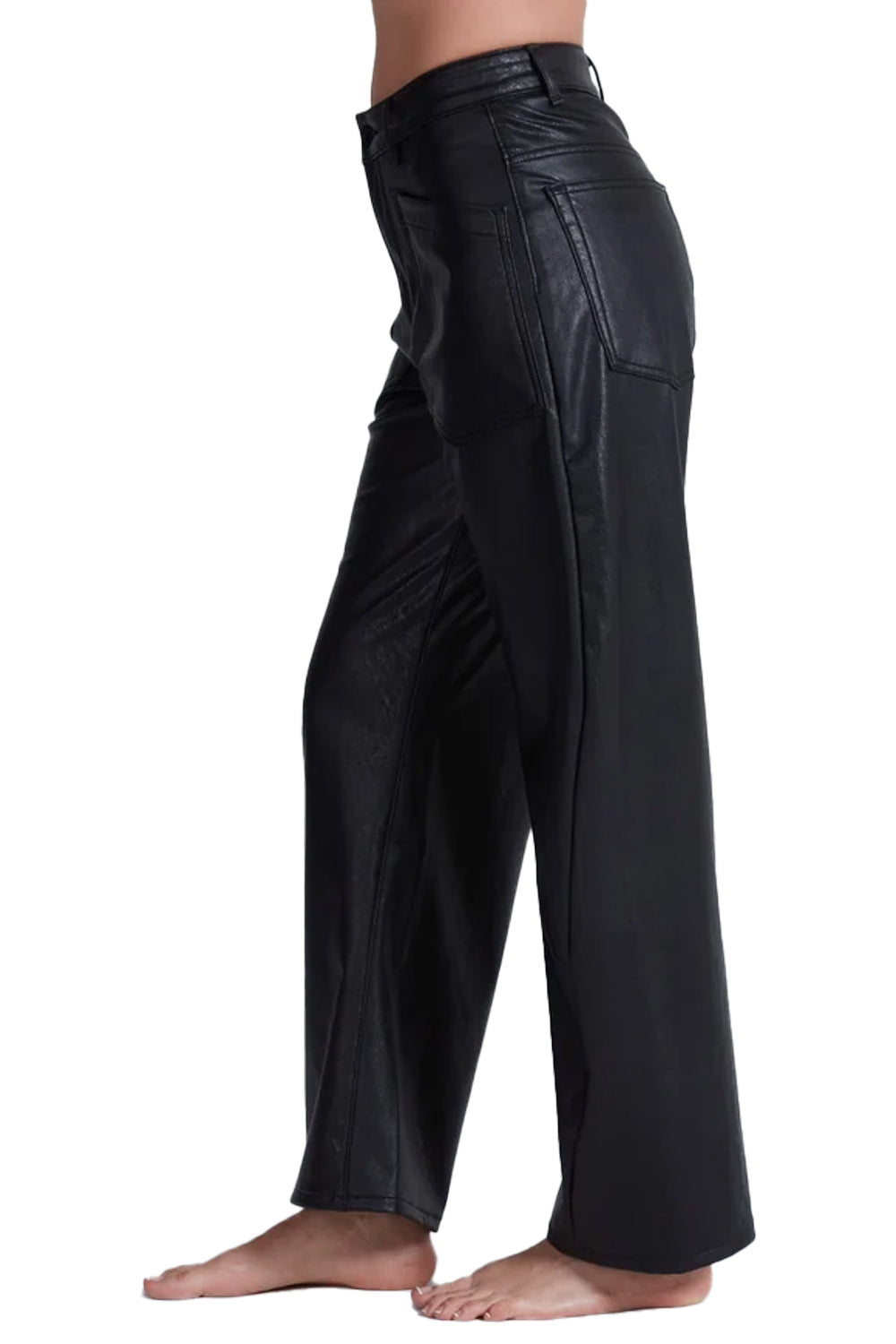 Twisted Barrel in Vegan Leather Black