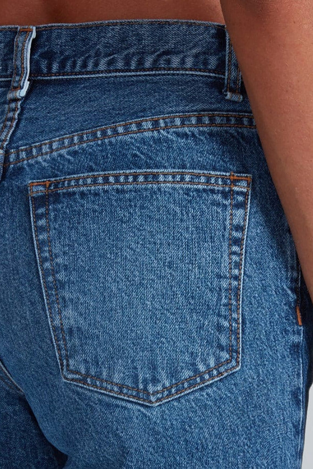 Rosebowl Jean in Port