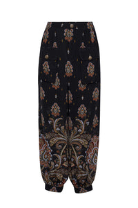 Pietro Pant in Castle Paisley Black