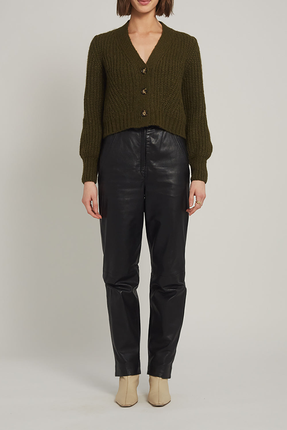 Sara Cardi in Dark Olive