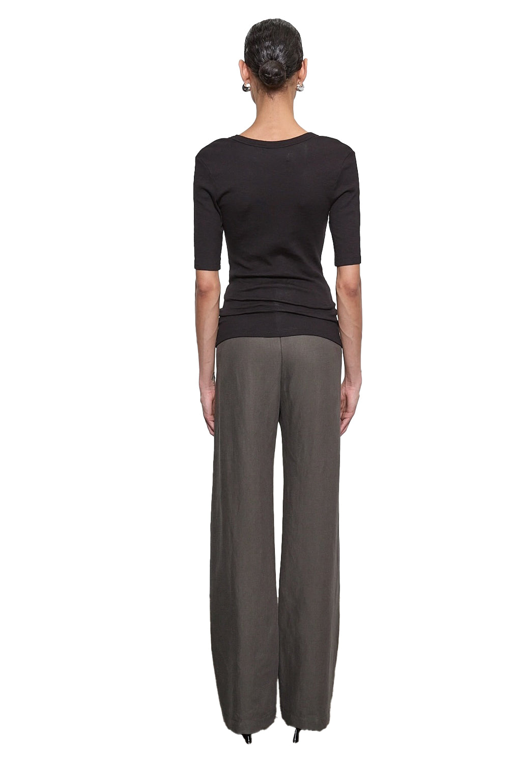 Textured Rib Half Sleeve U in Black