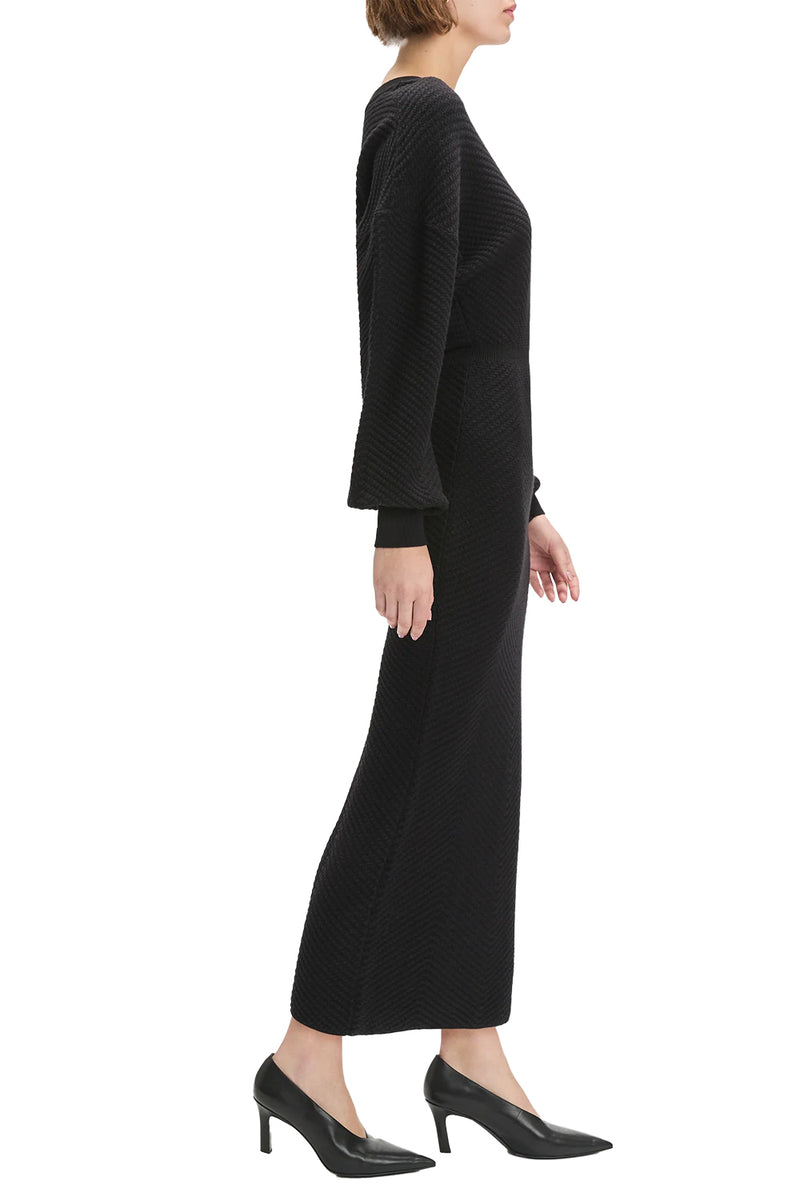 The Ava Dress Petite in Black