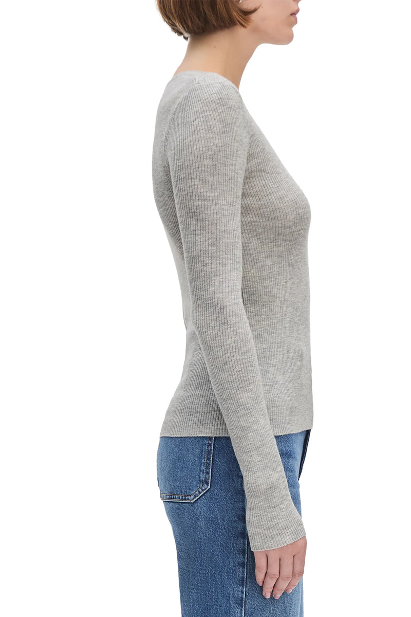 The Take It Easy Long Sleeve Top in Heather Grey