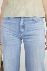 The Off Duty Stroll in Frey