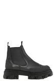 Low Chelsea Boots in Black