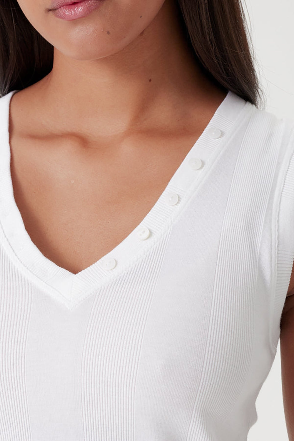 Daniella Shell in White