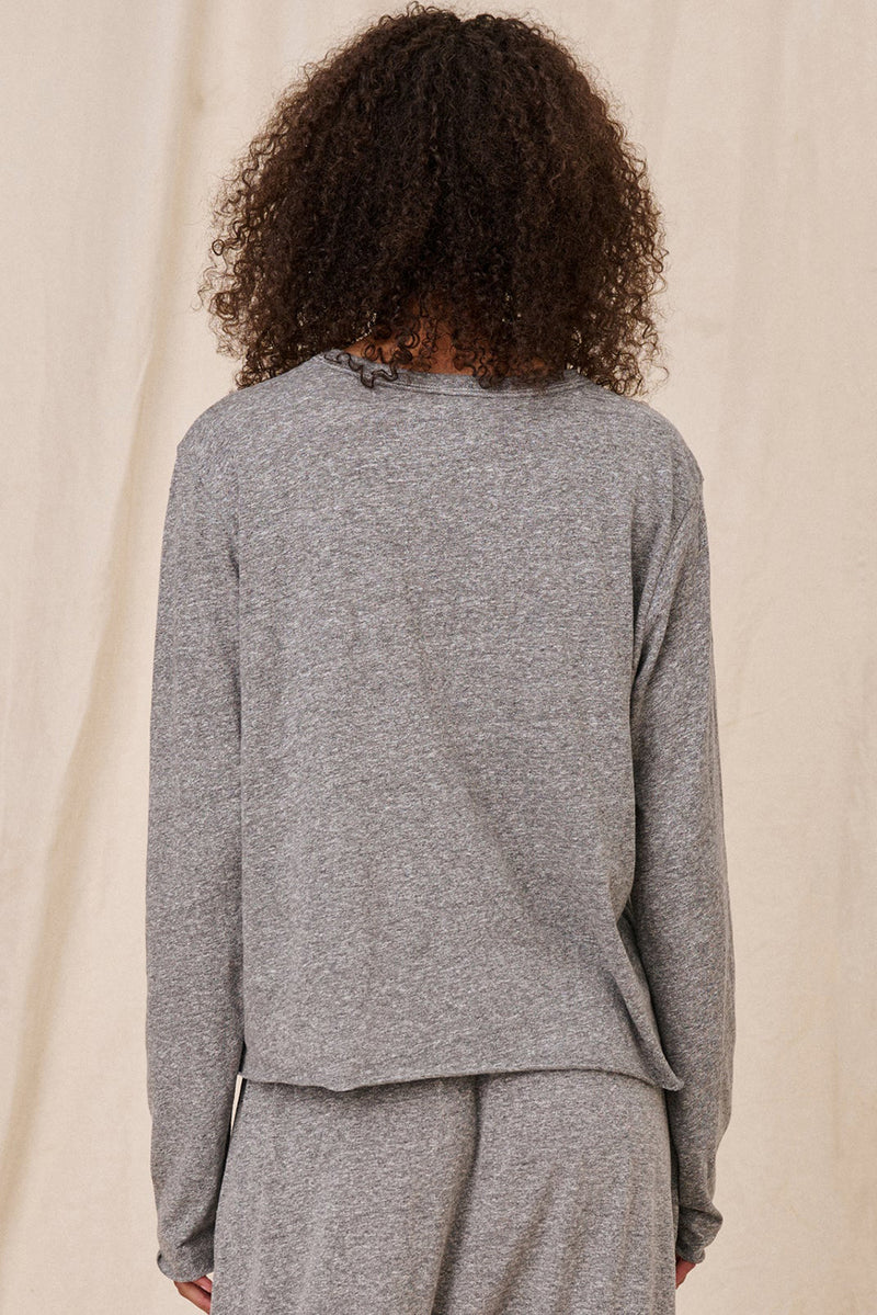 The Long Sleeve Crop Tee in Heather Grey