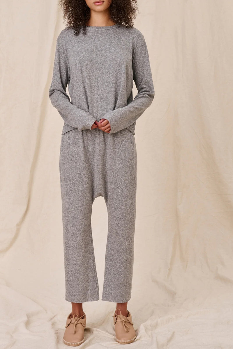 The Long Sleeve Crop Tee in Heather Grey
