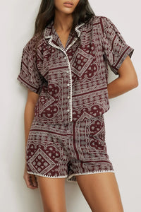 Tennison Bandana Short in Raisin Dove