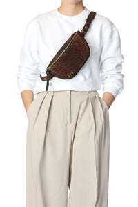 Lino Banane Belt Bag in Imprimé Léopard Naturel Split Suede