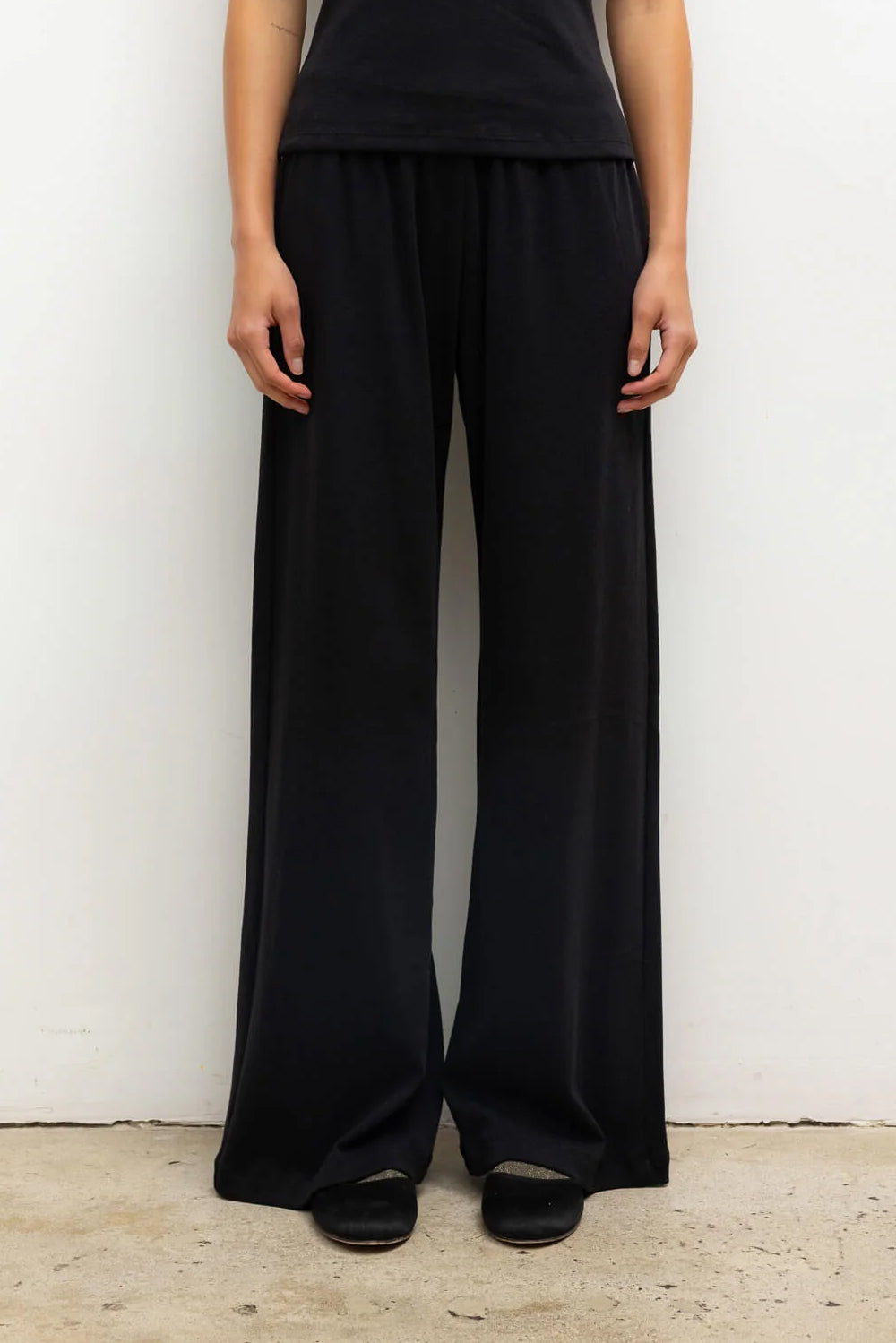 Nando Lounge Pant in Black