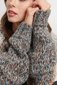 Iris Cardi in Fall Foliage