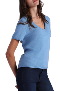 Short Sleeve V Neck Tee with Rolled Edges in Cameo Blue