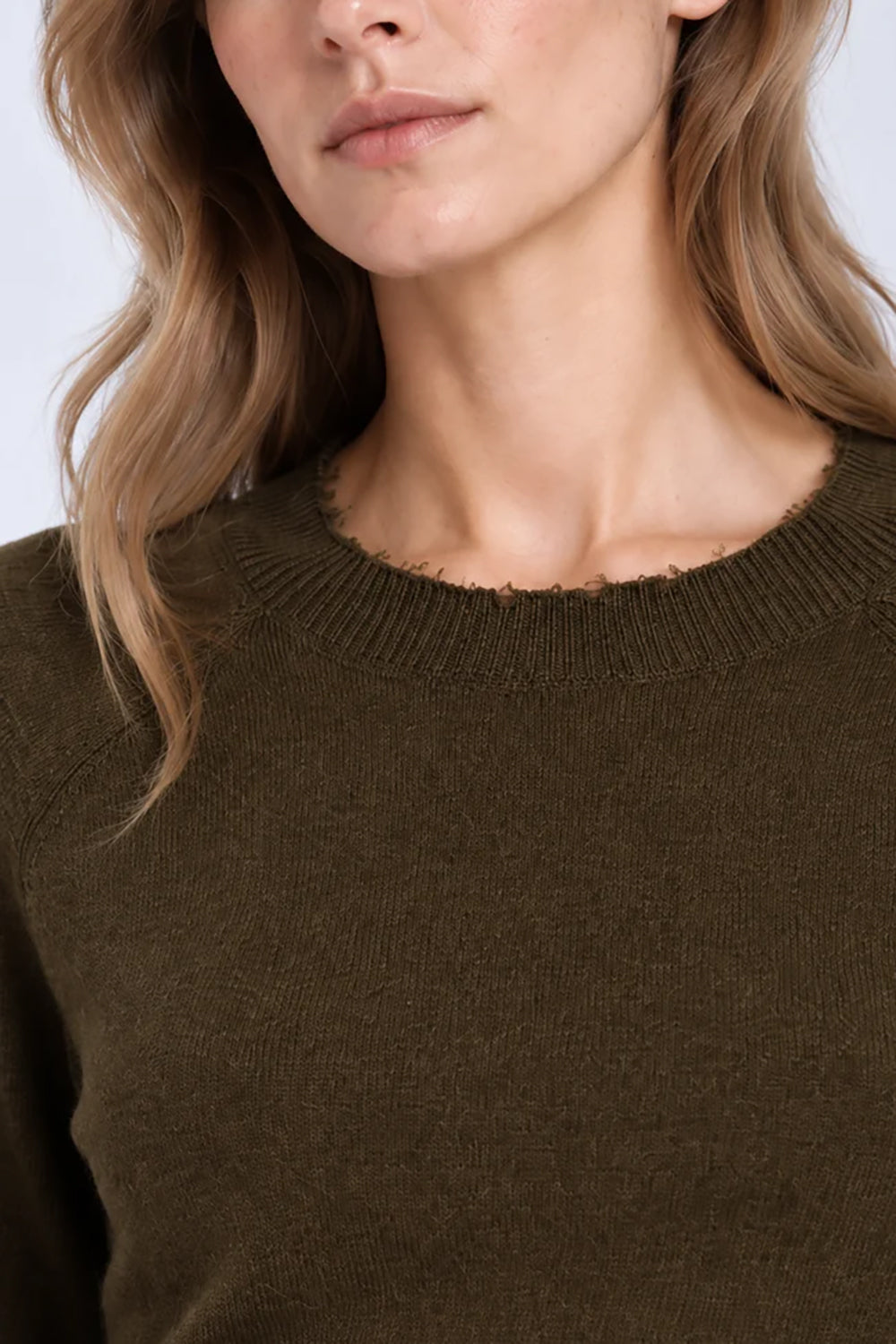 Cotton Cashmere Frayed Edge Crew in Army