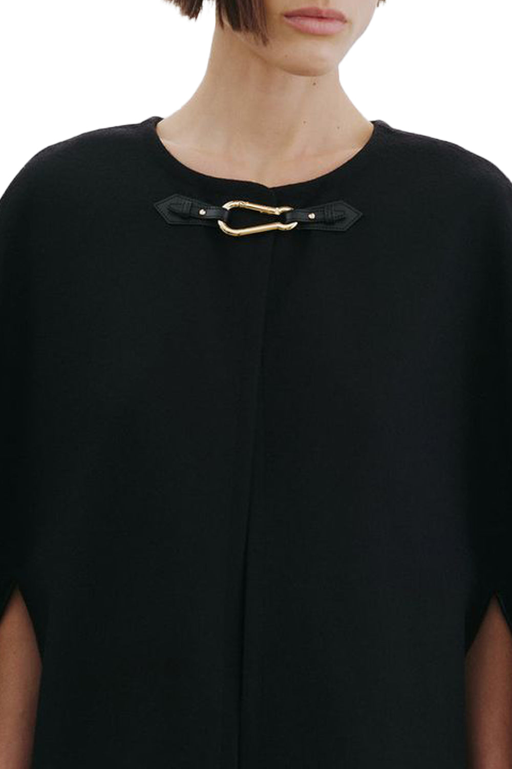 Arianna Cape in Black