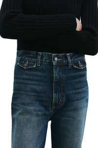 Edira Jean in Simon Wash