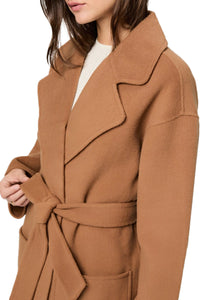 Connery Coat in Camel