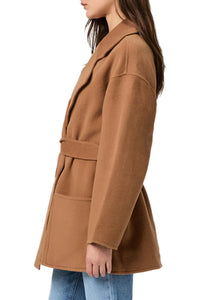 Connery Coat in Camel
