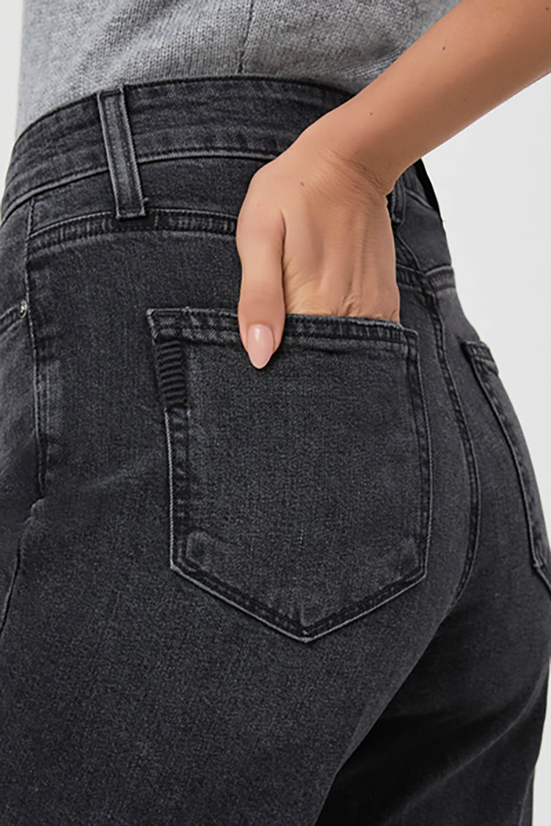 Anessa 31" Wide Leg Jean in Viper Black Distressed