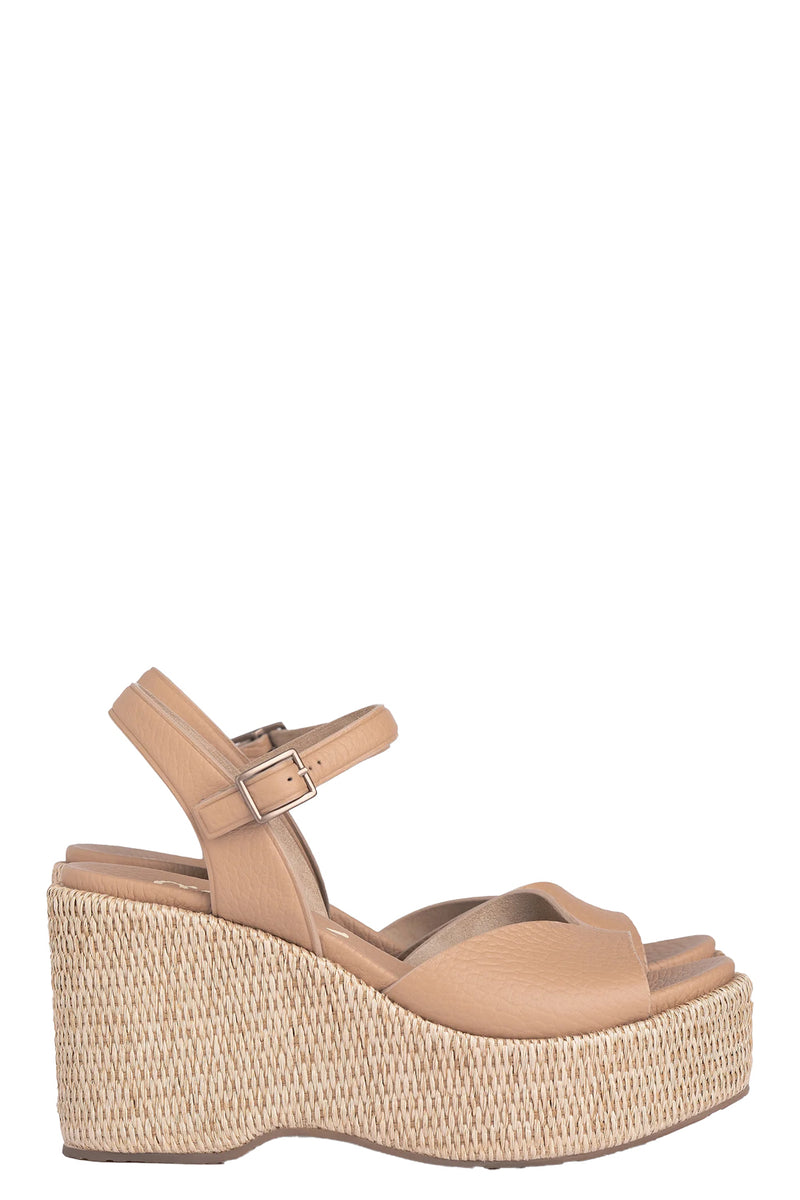 Doina Wedge in Camel Cervo