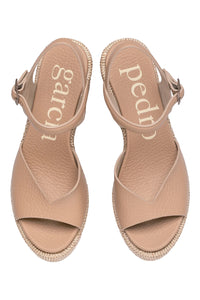 Doina Wedge in Camel Cervo