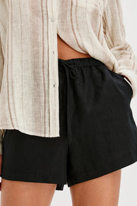 Jenner Short in Black