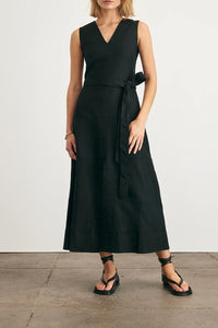 Reinella Dress in Black