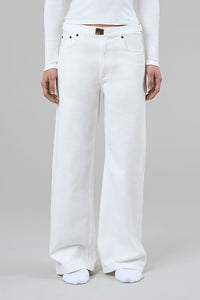 Buckle Jean in Milk