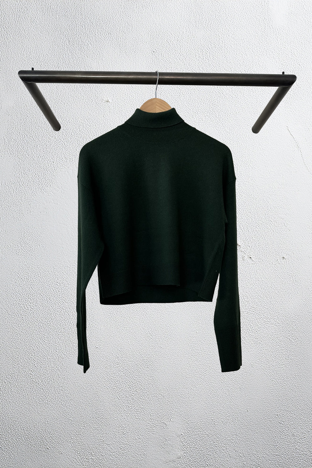 Sable Cashmere Turtleneck Sweater in Hunter Green