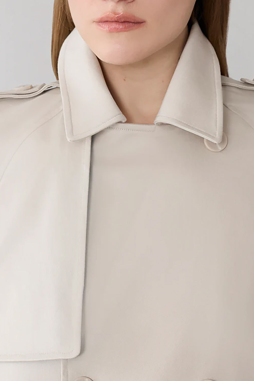 Juliette Short Trench in Stretch Cotton Light Oak