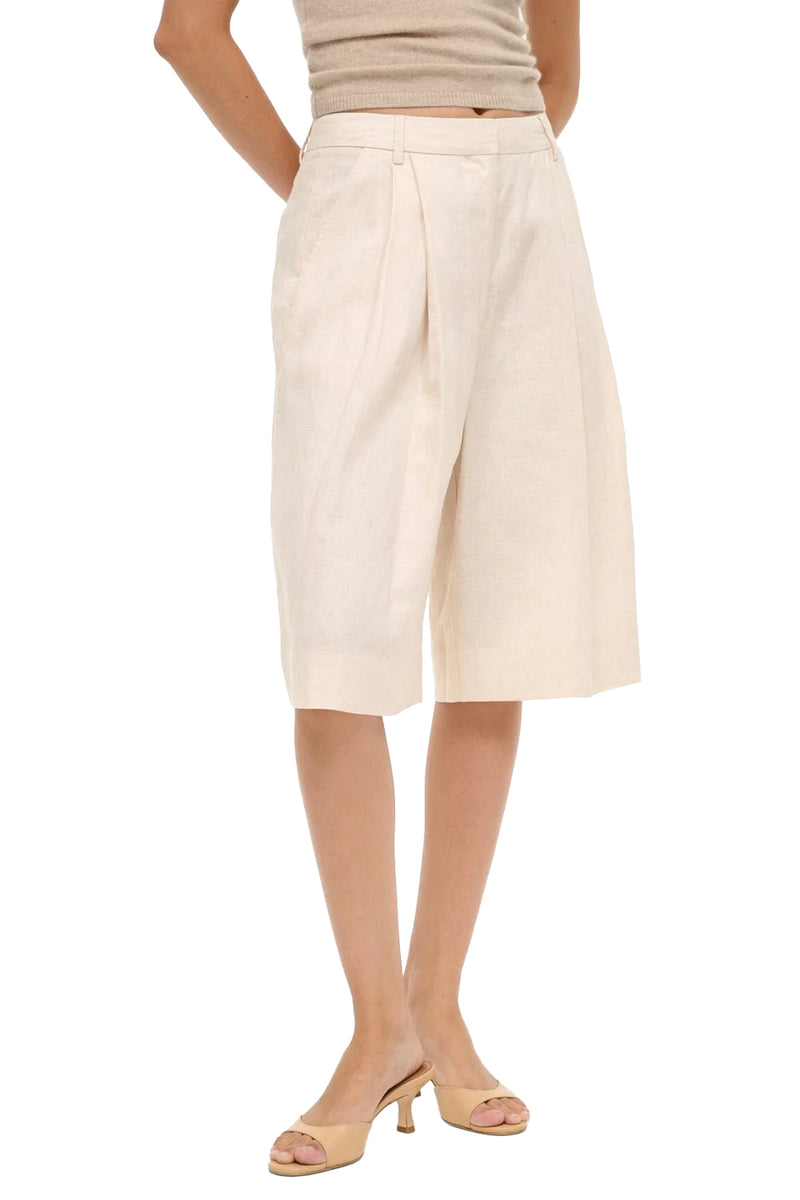 Cruz Bermuda Linen Short in Natural