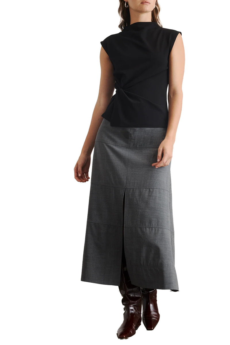 Robin Top in Black