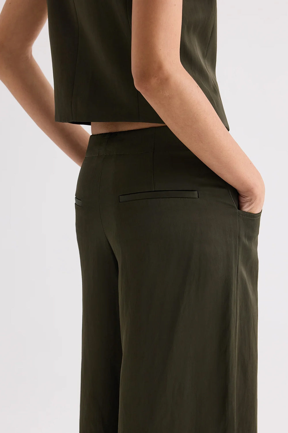 Demie Pant in Coated Viscose Linen Rosin