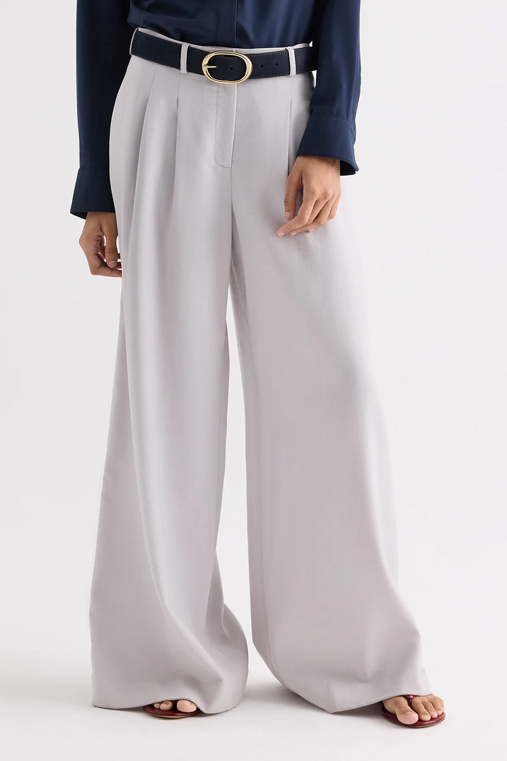 Avery Pant in Couture Stretch Suiting Vapor Blue