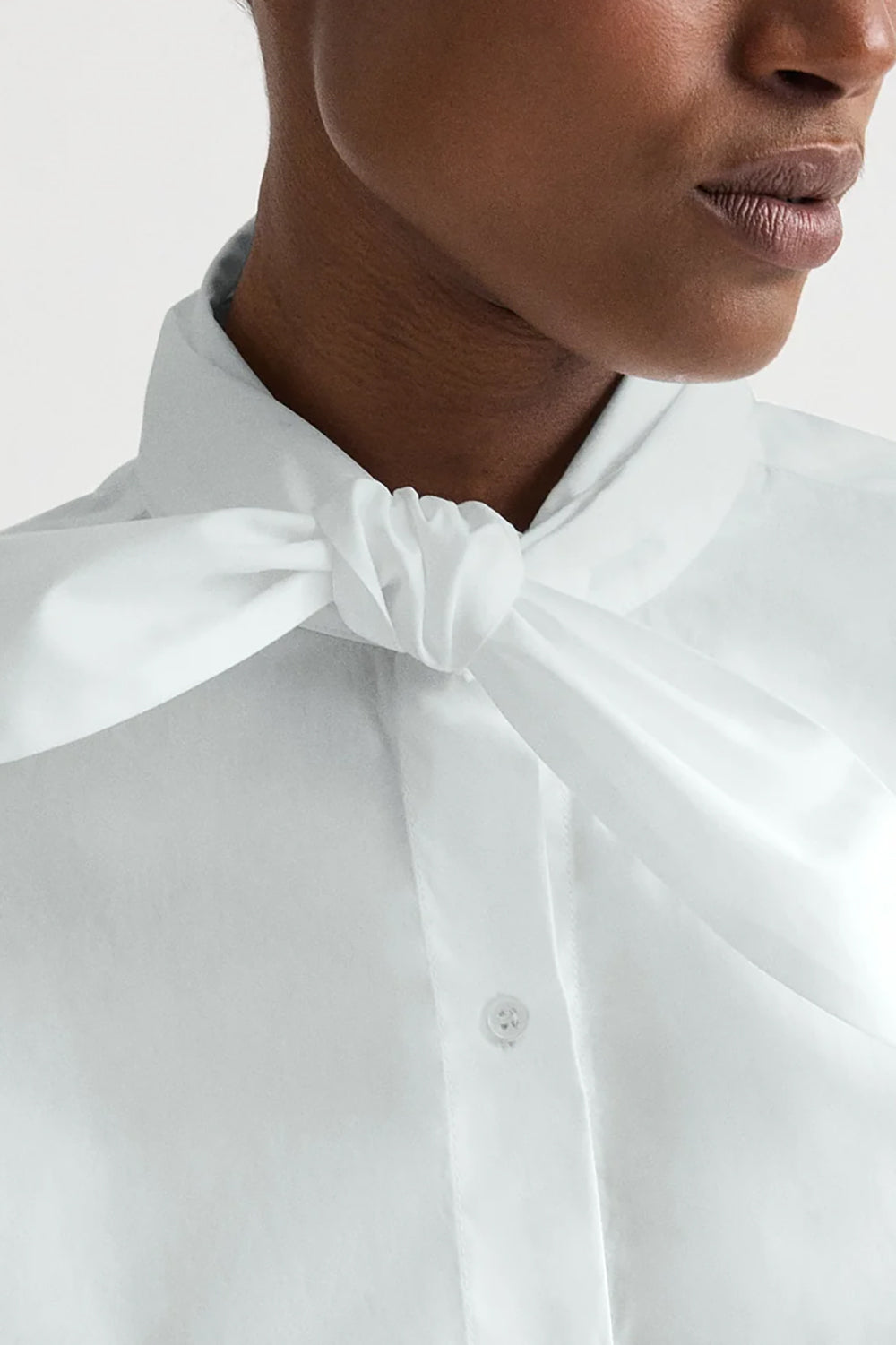 Tie One On Shirt in Vintage Washed Poplin Blue Flower