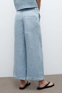 Cropped Howard in Lightweight Washed Hemp Denim Light Indigo