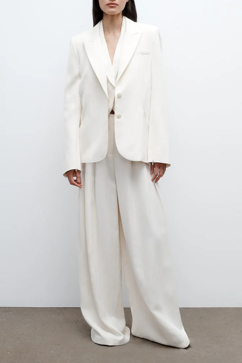 Perfect Boyfriend Blazer in Coated Viscose Linen Bone