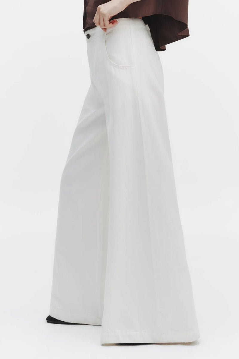 Dancing in The Dark Jean in White