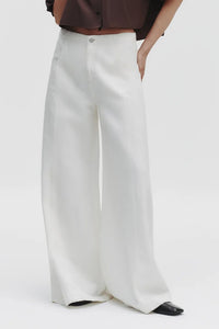 Dancing in The Dark Jean in White